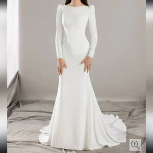 Pronovias Souleye Mermaid Wedding Dress in Crepe With a Boat Neckline White 0